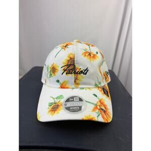 New Era Women's Adventure Flower 9TWENTY  Adjustable Hat